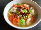 A picture of Prawn, Tomato & Lettuce Ramen Soup.