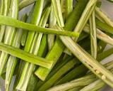 A picture of step 1 of Crispy Fried Okra:.