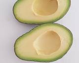 A picture of step 1 of Avocado Salad.