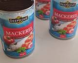 A picture of step 1 of Canned Mackerel in Tomato Sauce.