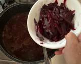 A picture of step 5 of Beets and Beef Soup.