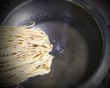 A picture of step 1 of Vegetable Hakka Noodles.