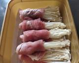 A picture of step 1 of Enoki Mushroom Roll.