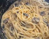 A picture of step 6 of Miso mushroom spaghetti.